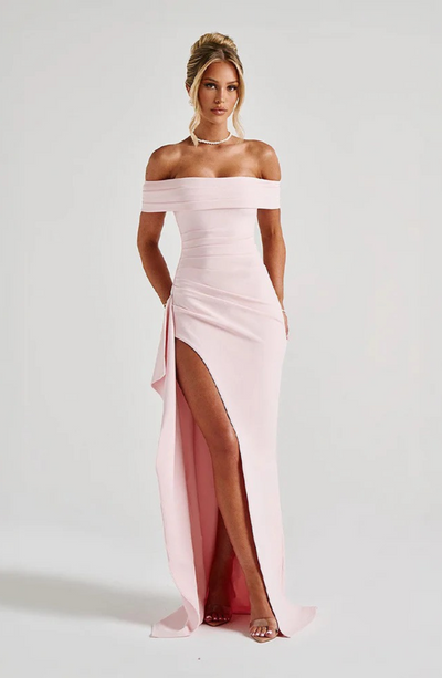 Olivia Saint Skulpturert Luxe Maxi Kjole