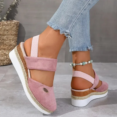 Antonia | Ortopediske sandaler med platå, ventilerende og avslappede.